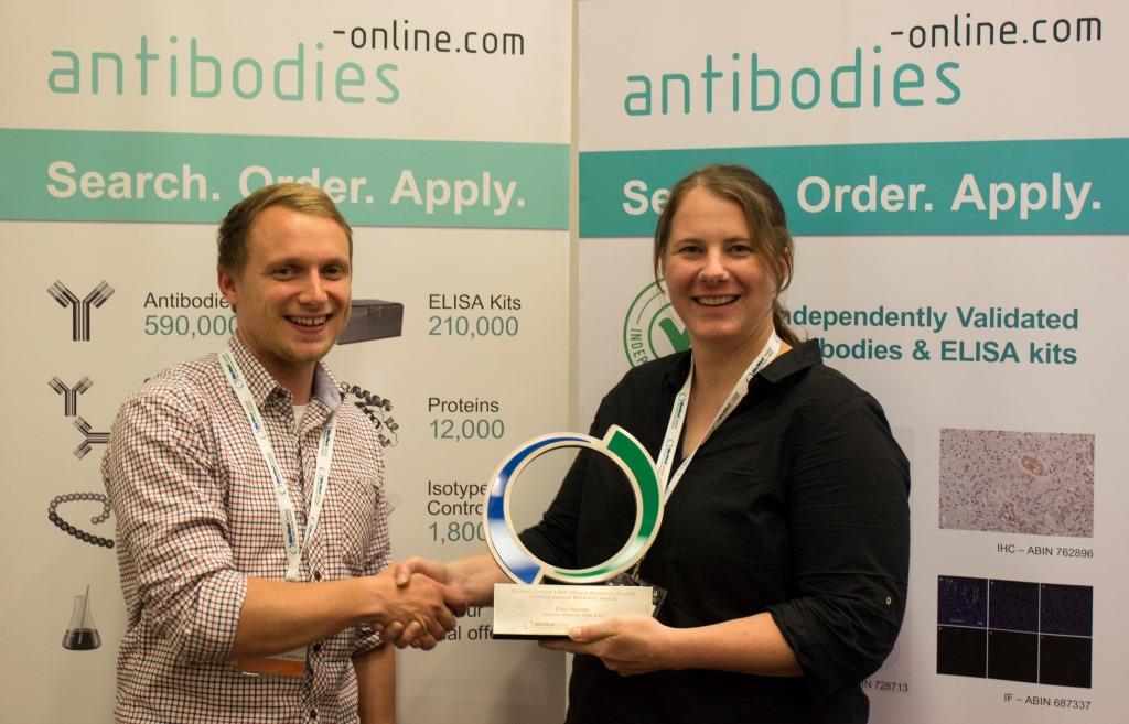 Johannes Fleischer from antibodies-online.com presenting Ellen Heitzer with BioMed Central’s overall Research Award.