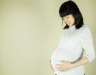 How do television programs portray childbirth?